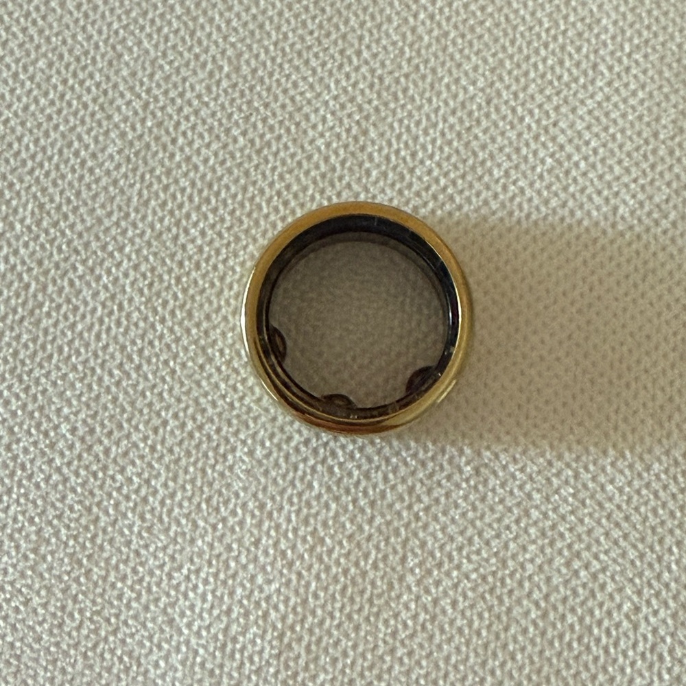 Oura Ring Gen 3 Horizon Gold Size 7 with charger